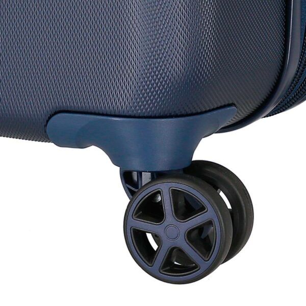 Maleta REEBOK · Maleta Mediana 70cm · Material ABS · Coleccion Franklin