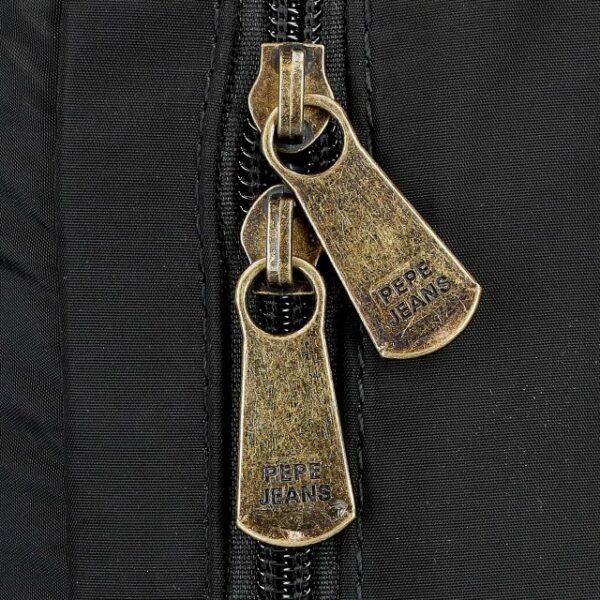 Neceser Pepe Jeans · Tamaño Grande · Doble compartimento · Color Negro
