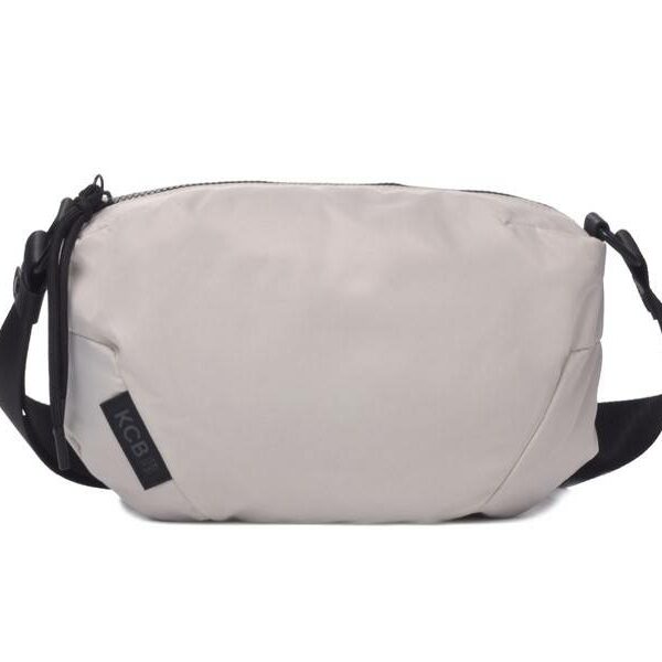 Bolso bandolera KCB · Bandolera pequeña · Color Hielo y Negro · Coleccion Puffy · VEGAN