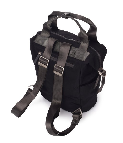Mochila KCB · Mochila mediana · Color Negro · Coleccion Wide · VEGAN