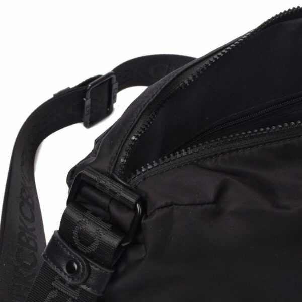 Bolso bandolera KCB · Bandolera pequeña · Color Hielo y Negro · Coleccion Puffy · VEGAN