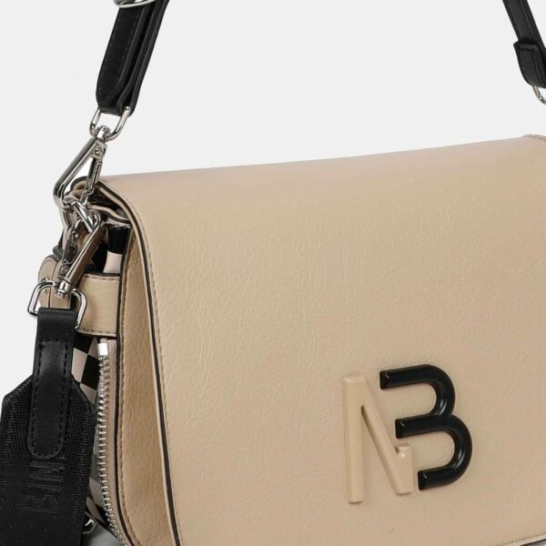 Bolso BINNARI · Bandolera mediana · Con solapa · Dos asas · Color Stone · Coleccion Ebro