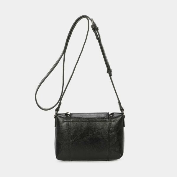 Bolso BINNARI · Bandolera Pequeña con Solapa y Tachas