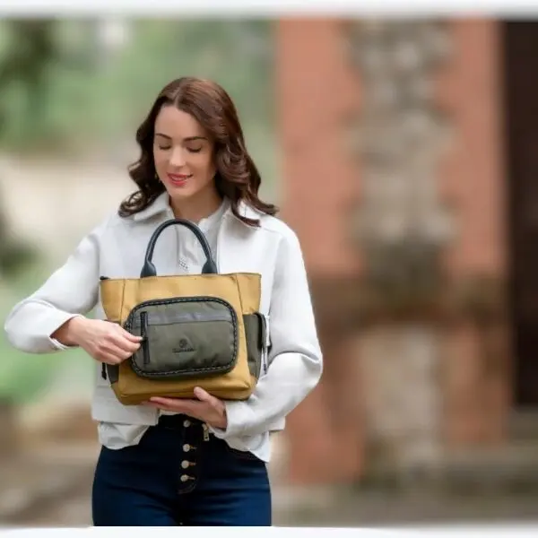 Bolso Shopper grande CACHAREL · Con dos asas y asa bandolera · Multibolsillos