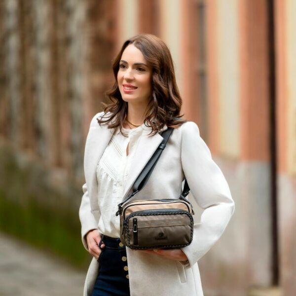 Bolso bandolera pequeña CACHAREL · Con doble compartimento - FOREST
