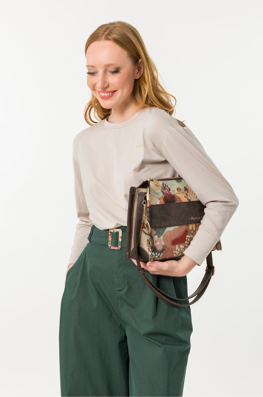 Bolso ANEKKE · Bandolera mediana · Bandolera cuadrada · Coleccion Blossom