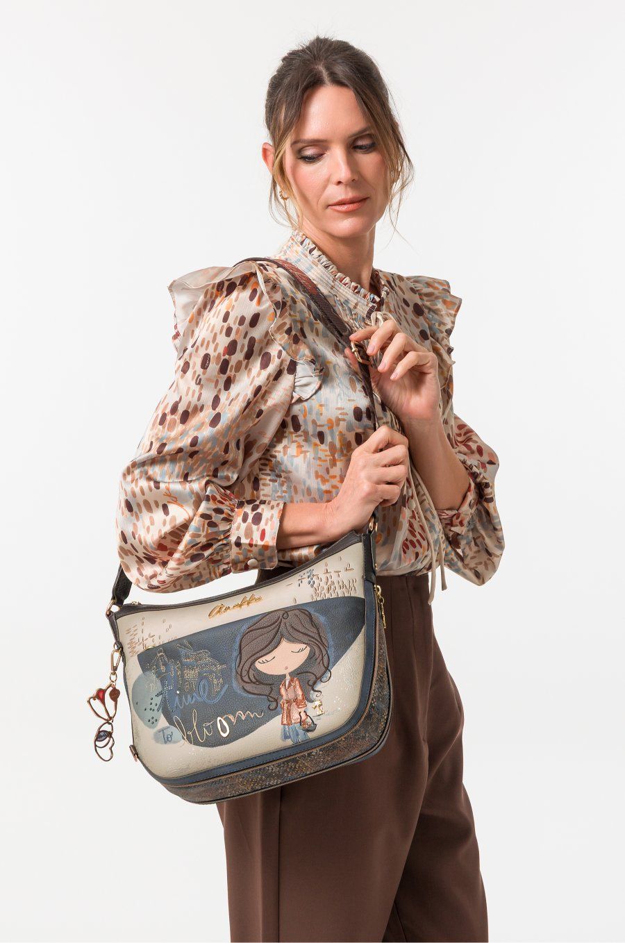 Bandolera grande con bolsillo frontal ANEKKE · Coleccion Tulip