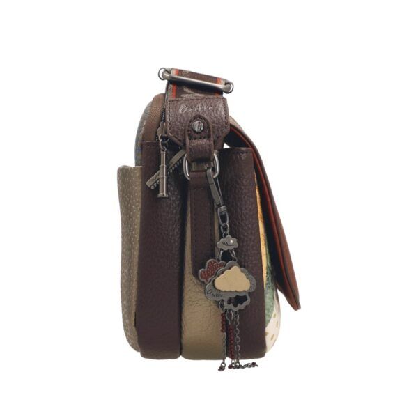 Bandolera mediana con solapa ANEKKE · Coleccion Odyssey