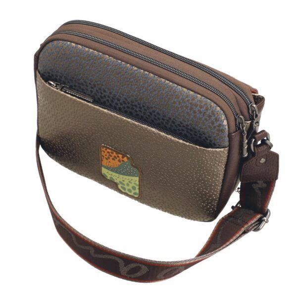 Bandolera mediana con solapa ANEKKE · Coleccion Odyssey